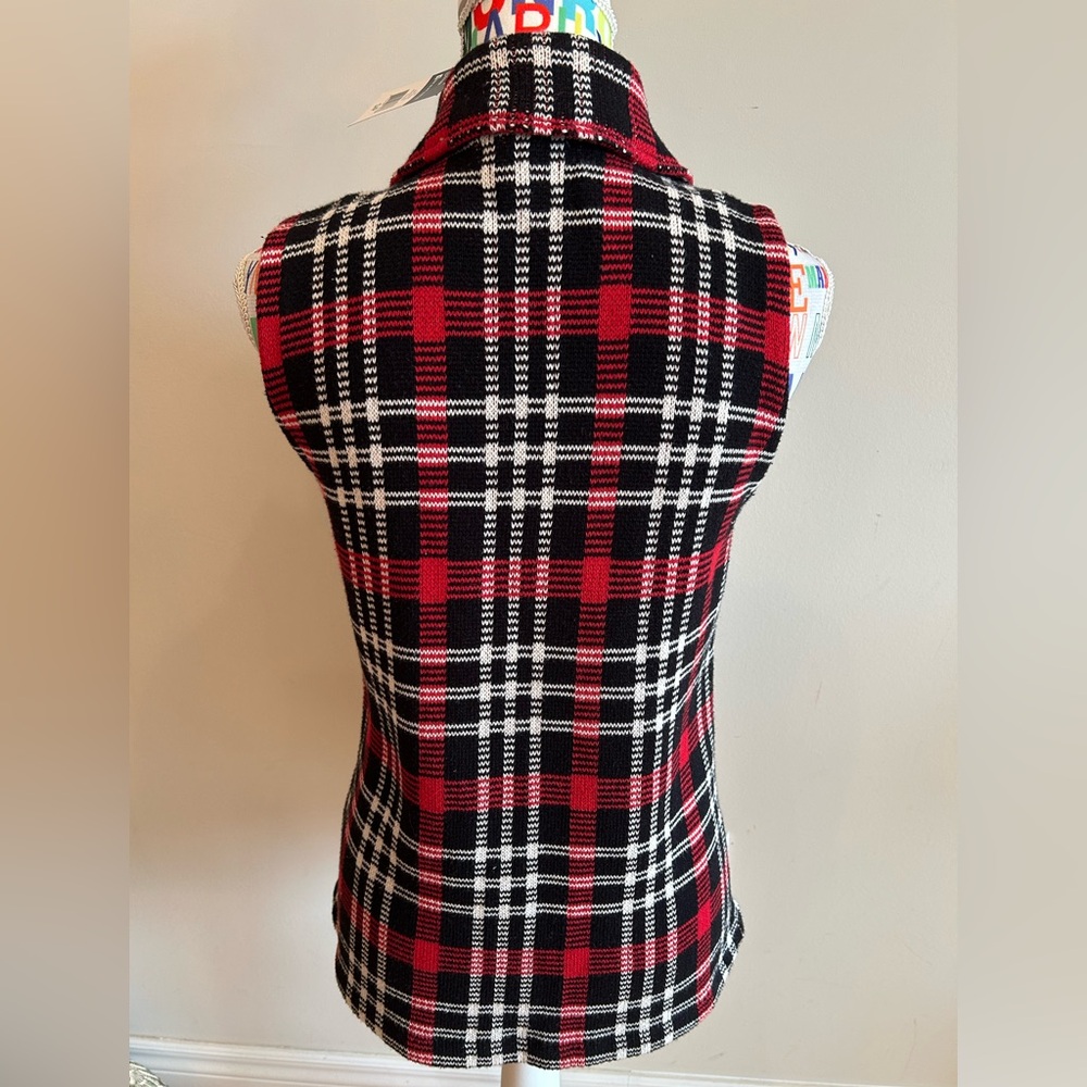 NWT Chaps 100% Cotton Red and Black Plaid Vest with Zipper - Picture 5 of 10